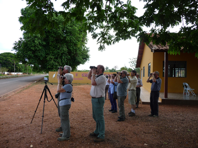 Group birding in front of Churasscaria.  Photo by Gina Nichol.
