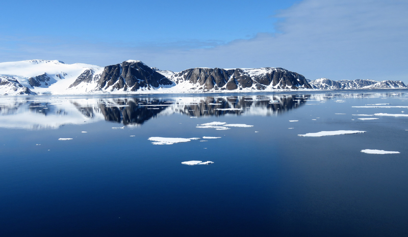 Scenery, Svalbard. Photo  Gina Nichol. 