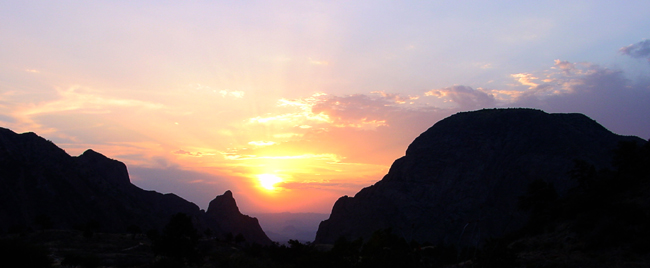 Chisos sunset photo by Gina Nichol.